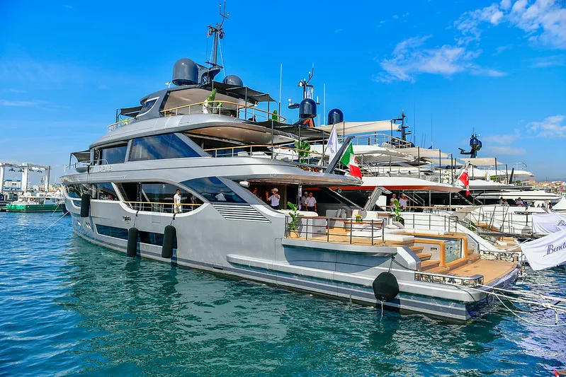 Cannes Yachting Festival Superyachts