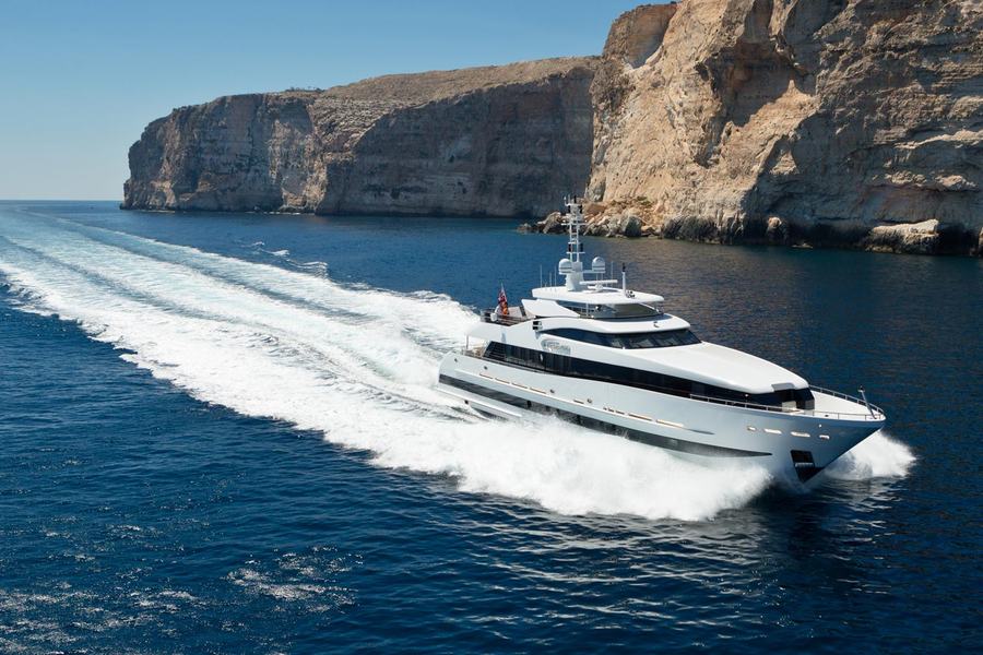 Galactica Plus - Heesen official image