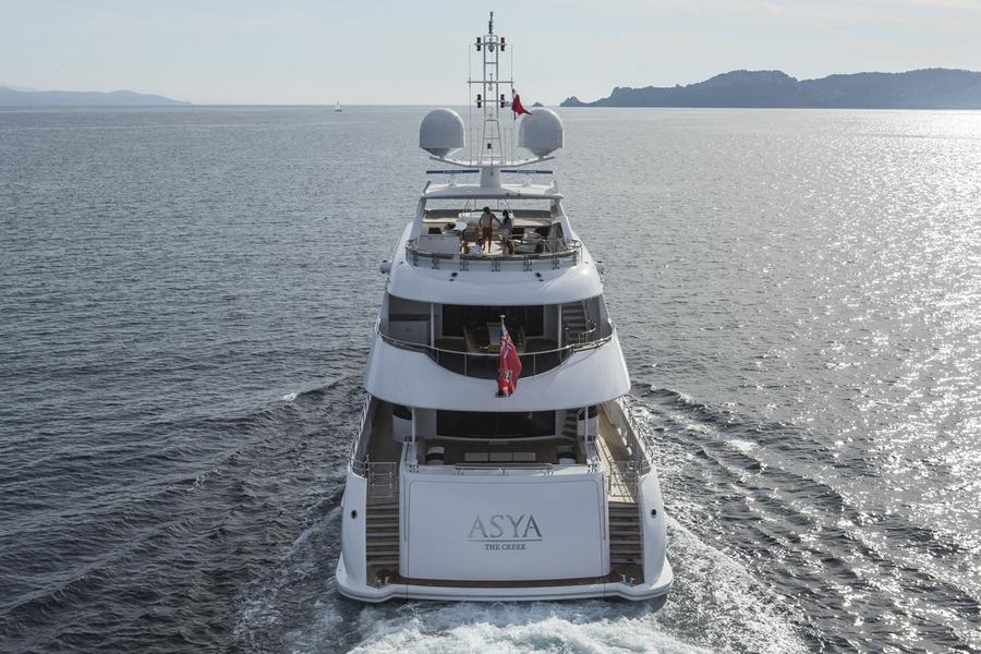 Asya - Heesen official image