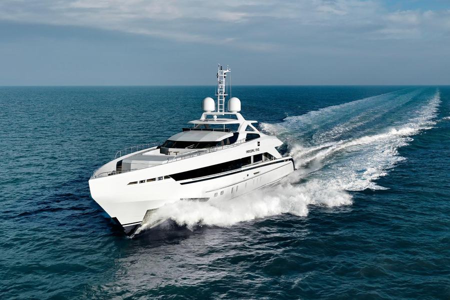 Amore Mio - Heesen official image