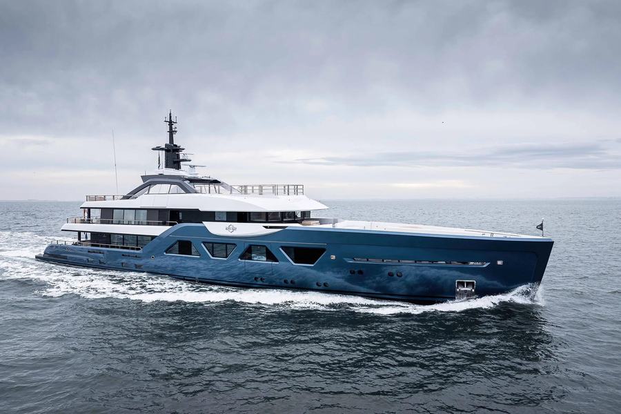 21.12 - Damen Yachting official image