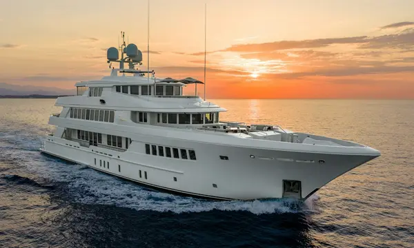 LADY MAXINE 48.77m Hakvoort - Northrop & Johnson official image