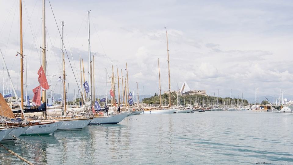 Antibes Superyacht Business Hub