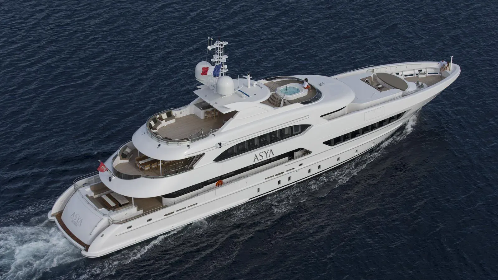 Asya by Heesen