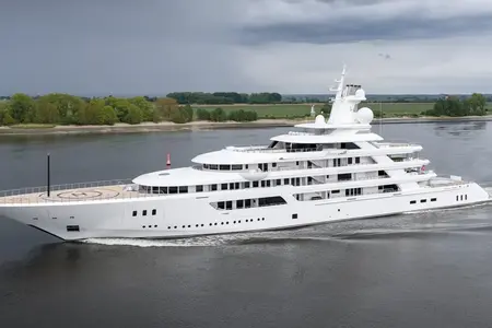 Boardwalk by Lurssen