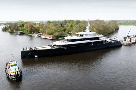 Feadship 826 launch 3 copyright Feadship