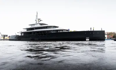 Feadship 826 launch