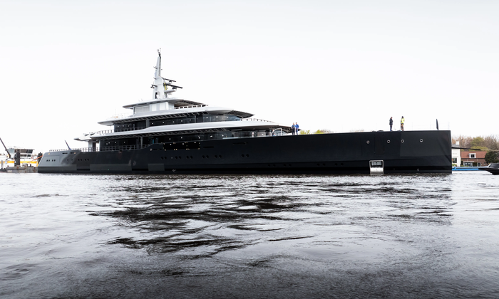 Feadship 826 launch