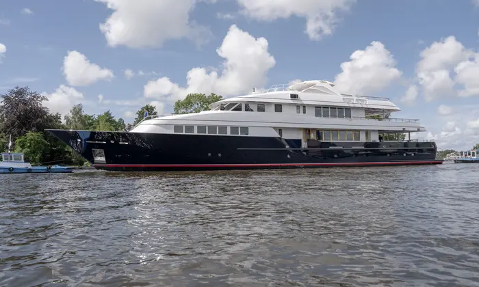 Halcyon Refit 2026 @ copyright Feadship - 3