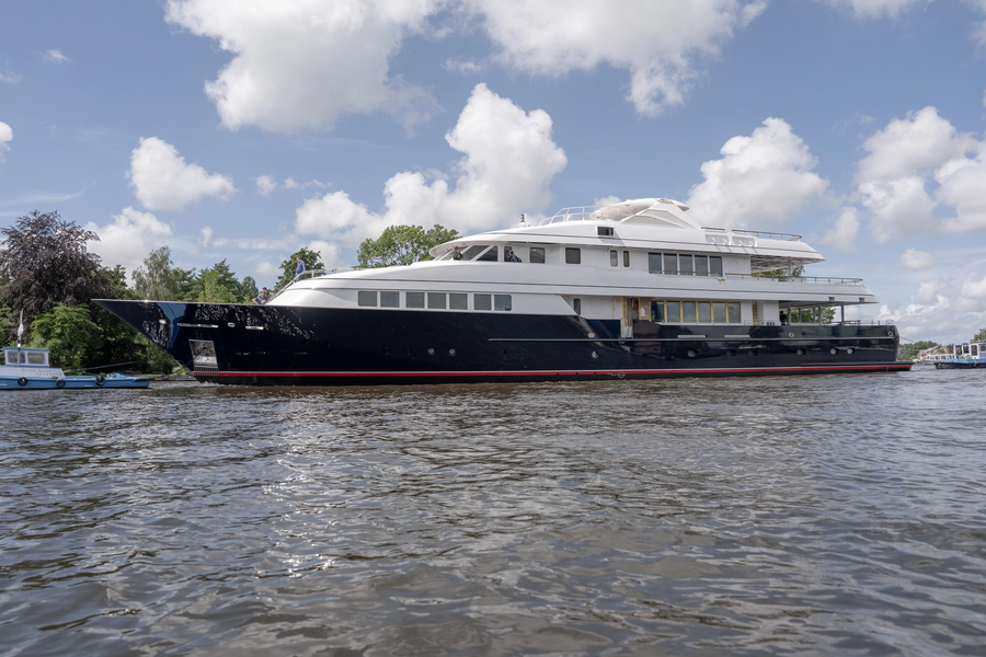 Halcyon Refit 2026 @ copyright Feadship - 3