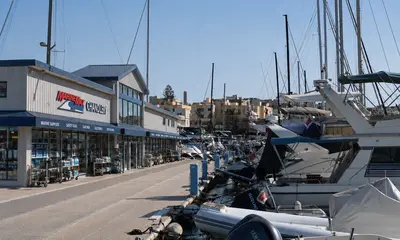 MarineMax