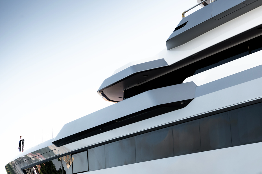 Project-715-Valor-launched-@copyright-Feadship-111