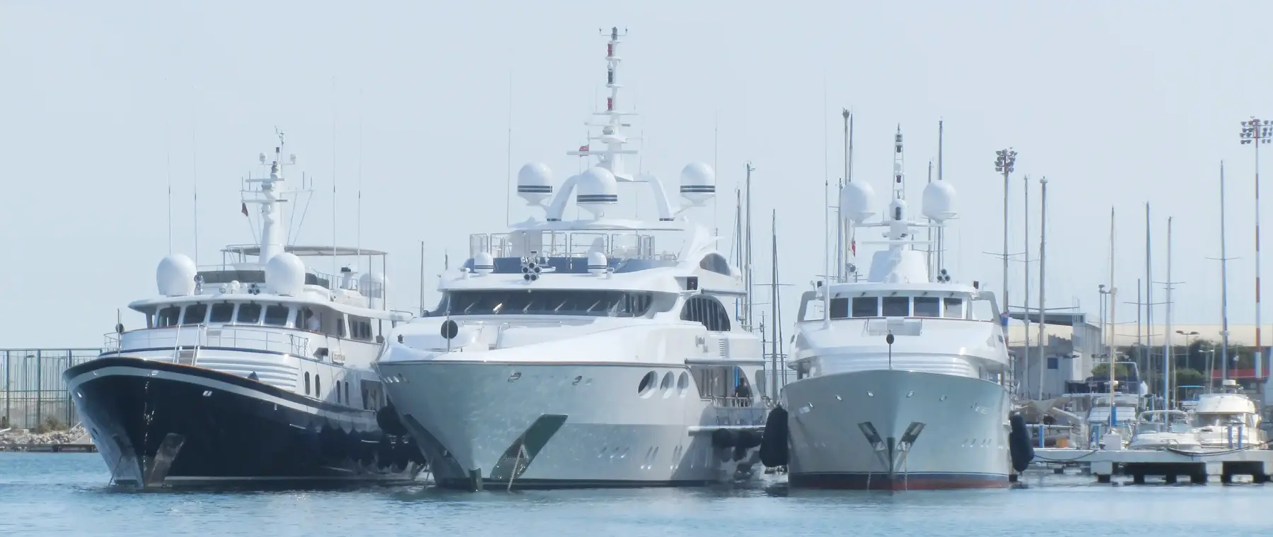 Who builds the most superyachts