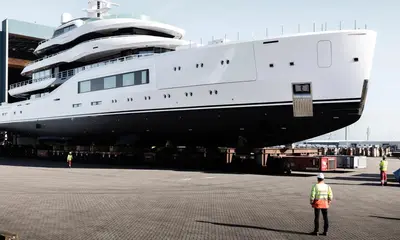A Trinity of Amels 80s: Third Amels 80 Launched in Vlissingen press image