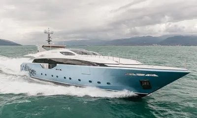 FLYING DRAGON by Admiral Yachts