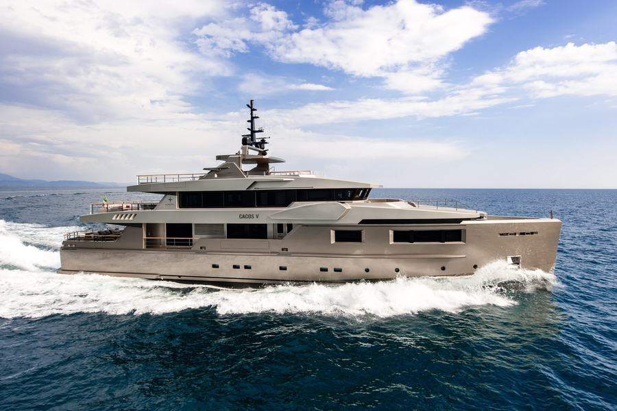 CACOS V by Admiral Yachts