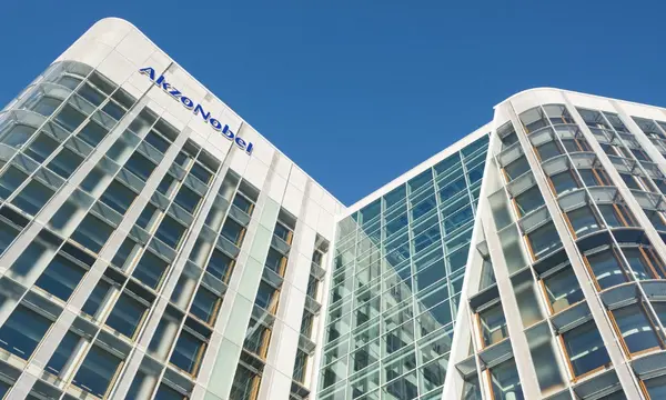 AkzoNobel Says Regional Rules Are Reshaping Yacht Hull Coatings — source image