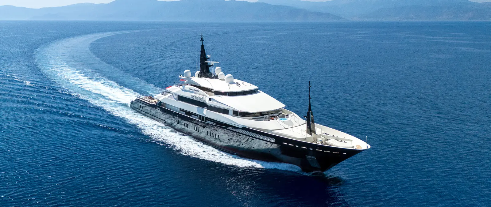 82m ALFA NERO for sale — official Fraser image