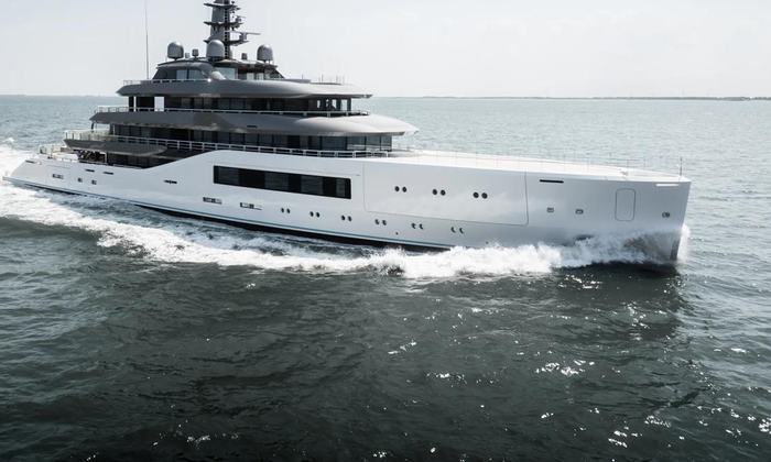 Amels 80 begins Sea Trials in Vlissingen press image