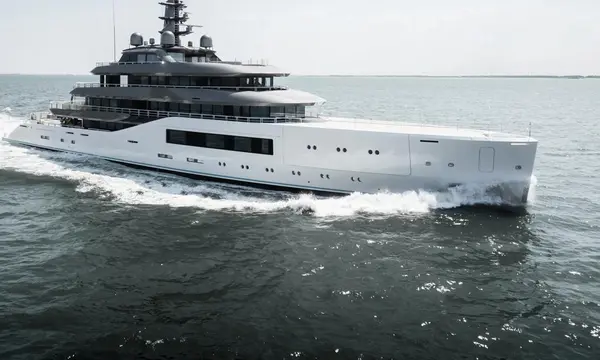 Amels 80 begins Sea Trials in Vlissingen press image