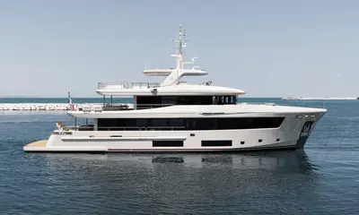 Ammonite — Cantiere delle Marche official exterior