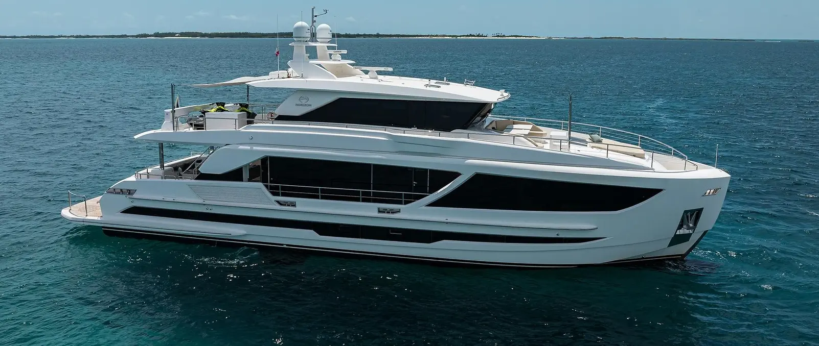 27.6m Horizon AQUA LIFE Sold Through Ocean Independence — source image
