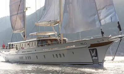 Official ARES Yachts — SIMENA sailing 2026