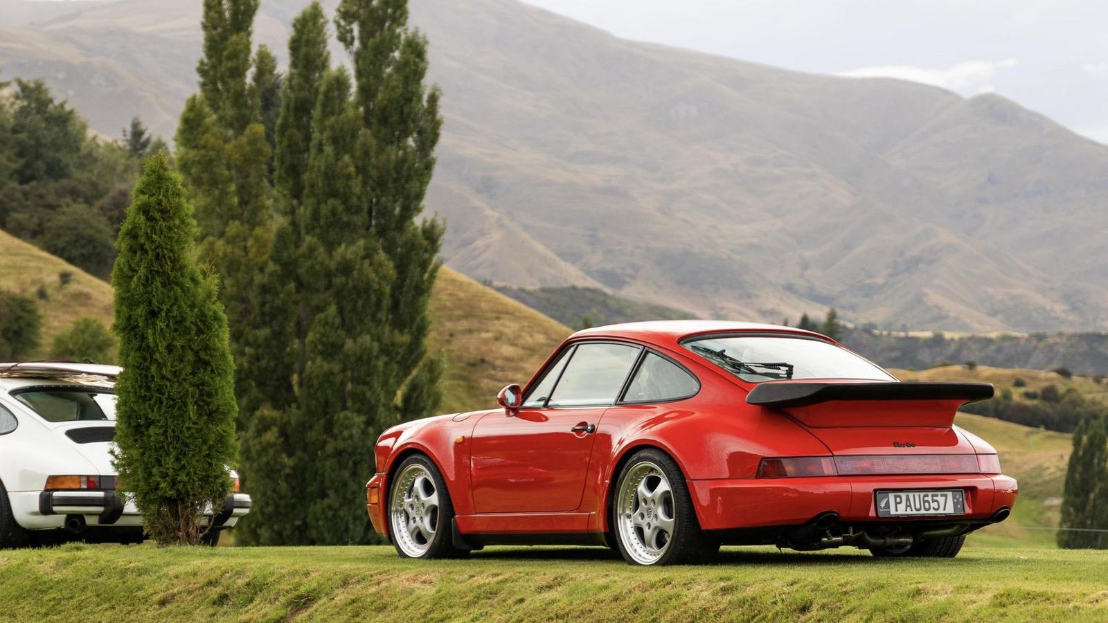 Ayrburn Classic Pairs 500 Collector Cars with New Zealand Wine-Country Hospitality — official source image