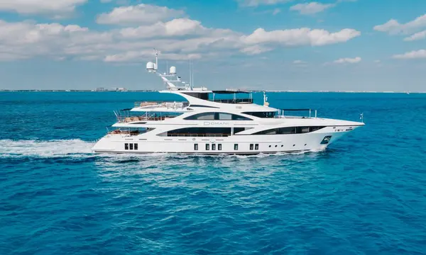 45m Benetti DOMANI Offered for Sale at €20 Million — source image