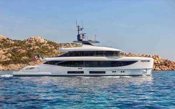 Benetti Oasis 36M — official concept image