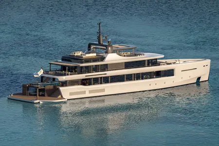 BENETTI CELEBRATES NAUTICAL TRADITION WITH THE SLIDE LAUNCH OF THE DIAMOND 44M M/Y “PAPA JOE” | Benetti news image