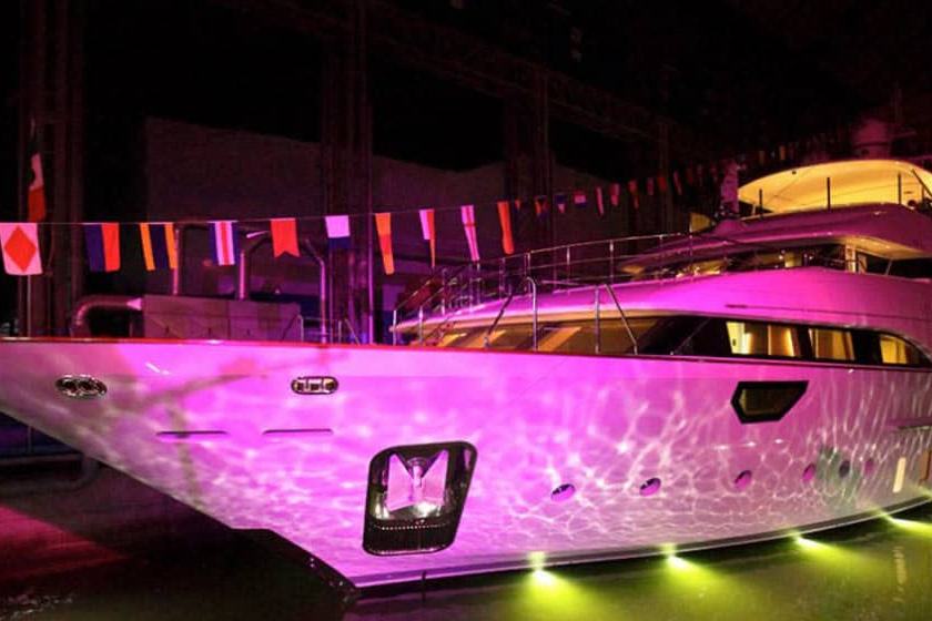 Benetti CRYSTAL 140 M/Y MR-D us premiere at yachts miami beach show 2016 | Benetti news image