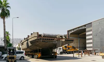 Bering 110 Hull Turnover — Bering Yachts