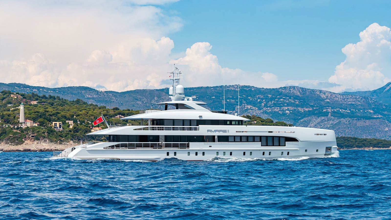 Amare II - Heesen official image