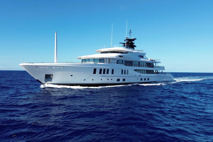 CASINO ROYALE - Damen Yachting official image