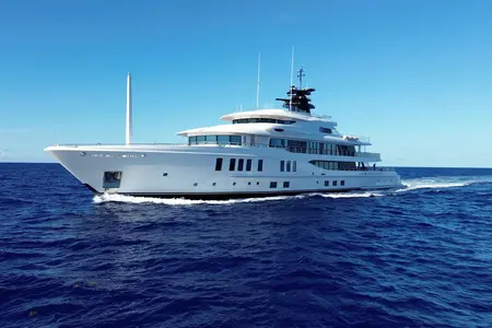 CASINO ROYALE - Damen Yachting official image
