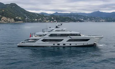 CdM news - Cantiere delle Marche presents RJ