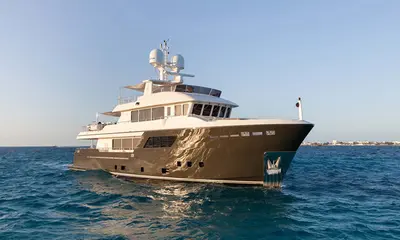 CdM news - M/Y ACALA, DARWIN 102 SOLD TO AN ENTHUSIAST NEW OWNER
