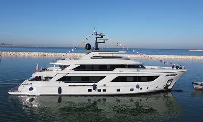 CdM news - CDM RJ 130