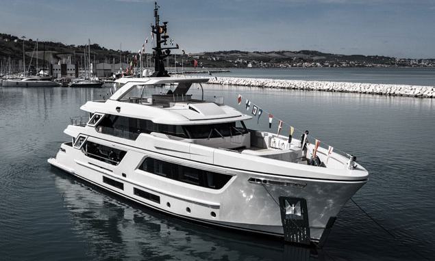 CdM news - RJ 115 M/Y Stellamar has been launched