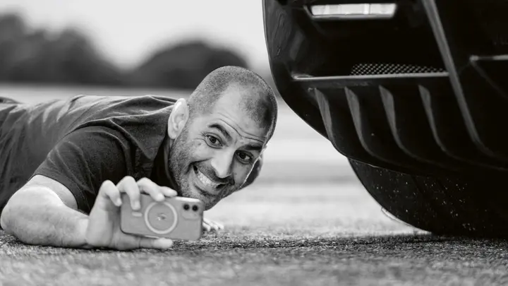 Official Chris Harris Explains Why Emotion Matters More Than Speed in a Porsche 911 image