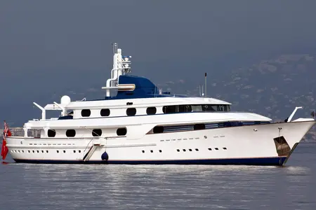 CLEOPATRA - Damen Yachting official image