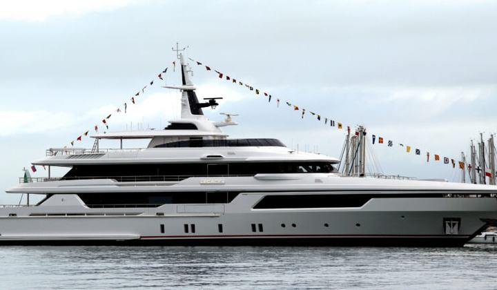 Legacy 4