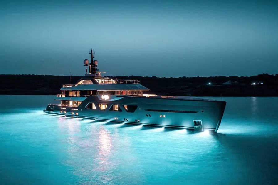 COME TOGETHER - Damen Yachting official image