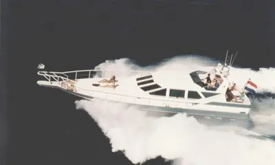 CONCORDE O.T. WAVES by Moonen