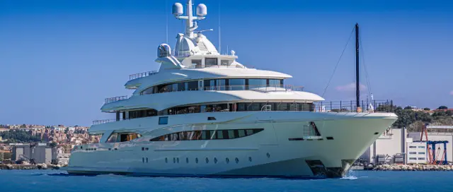 The new 79-metre CRN M/Y 135 leaves the yard marina - CRN news image