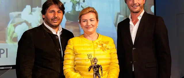 M/Y CRN Chopi Chopi 80m given an award at the "SHOWBOATS DESIGN AWARDS 2014" - CRN news image