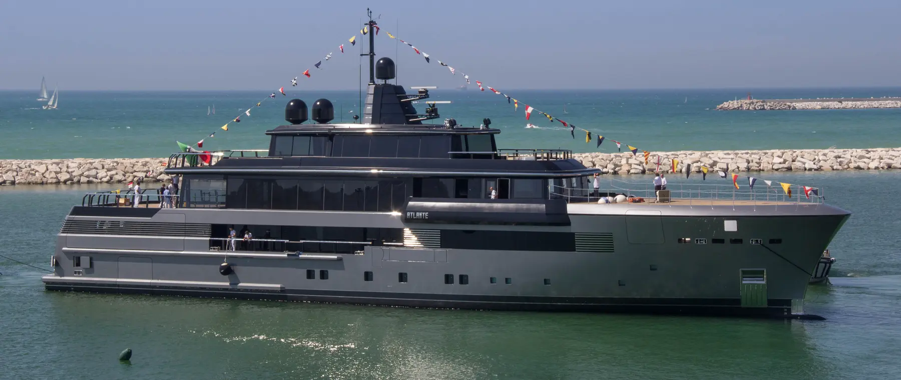 CRN PRESENTS THREE INTERNATIONAL PREVIEWS AT THE MONACO YACHT SHOW - CRN news image