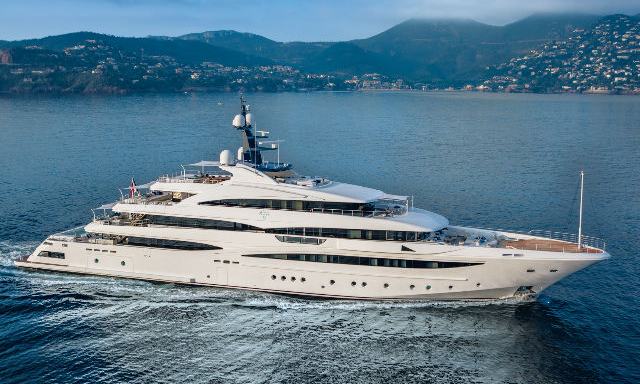 CRN Cloud 9 wins the “Best Layout Trophy” at World Yachts Trophies 2017 - CRN news image