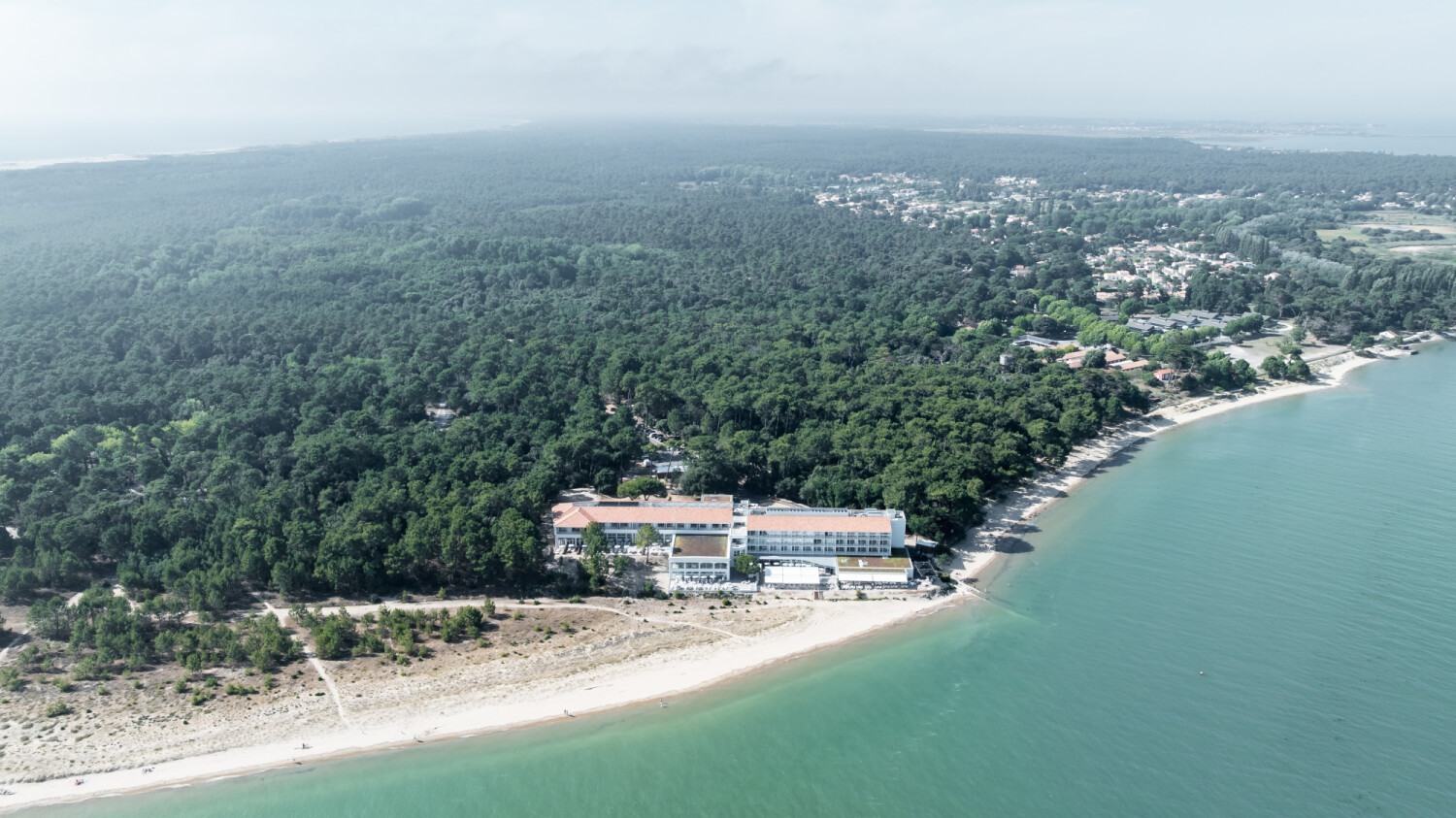Île d’Oléron Adds an Atlantic MGallery Thalassotherapy Retreat — official MGallery Collection / Accor image